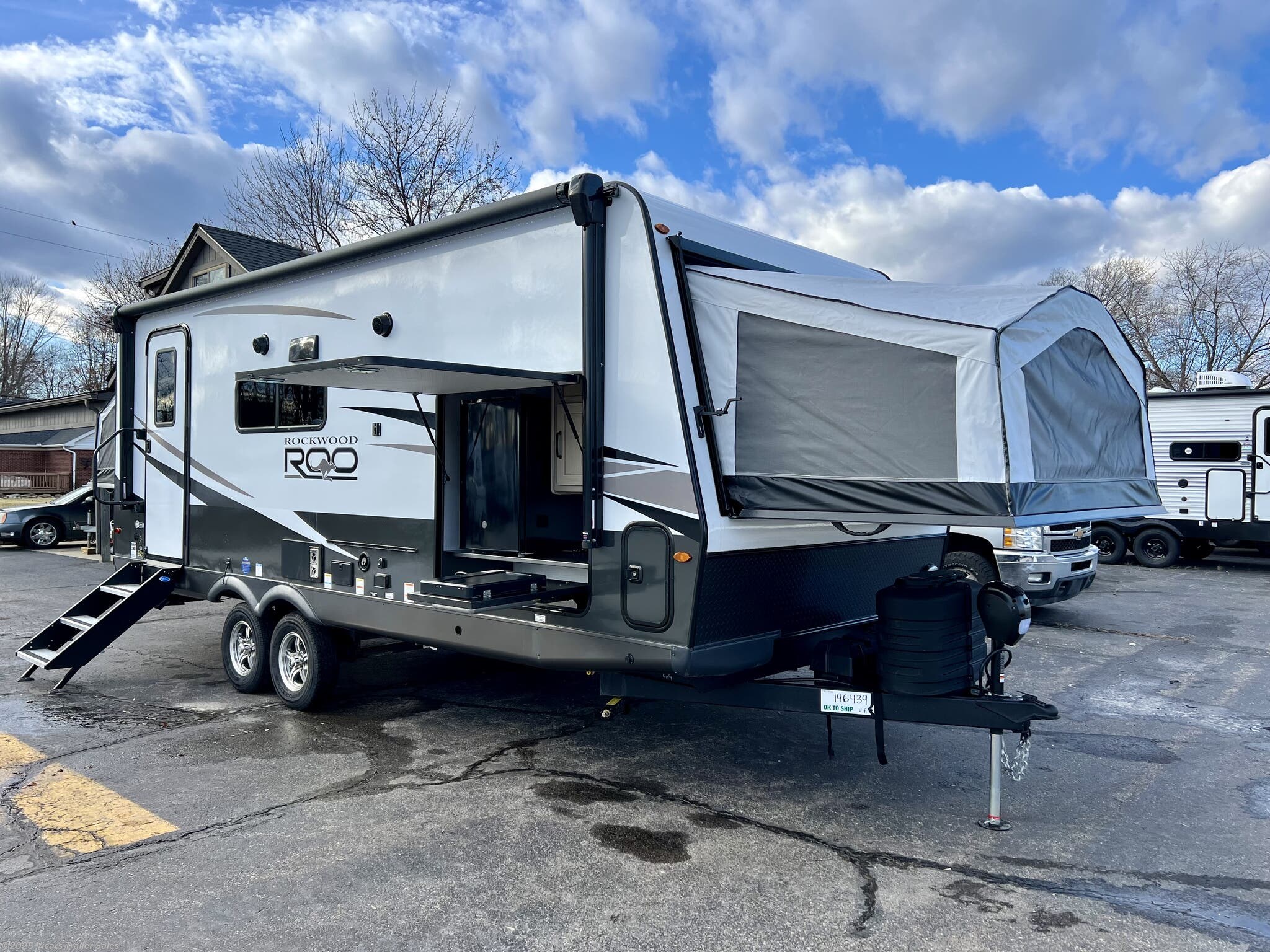 New 2025 Forest River Rockwood Roo 235S available in Taylor, Michigan