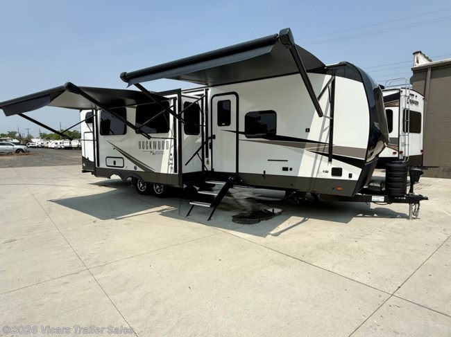 2025 Forest River Rockwood Signature Ultra Lite 8336BH