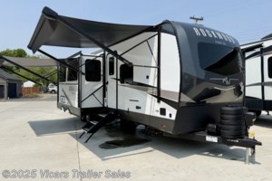 2025 Forest River Rockwood Signature Ultra Lite 8336BH