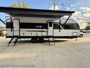 Contact us now about this 2026 East to West Della Terra 275BH! 2026 Della Terra 275BH by East to West from Vicars Trailer Sales in Taylor, Michigan