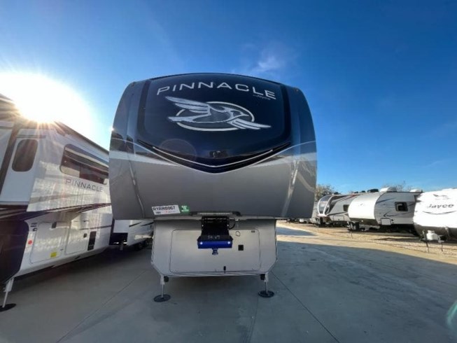 2024 Pinnacle 37MDQS by Jayco from Vogt Family Fun Center  in Fort Worth, Texas