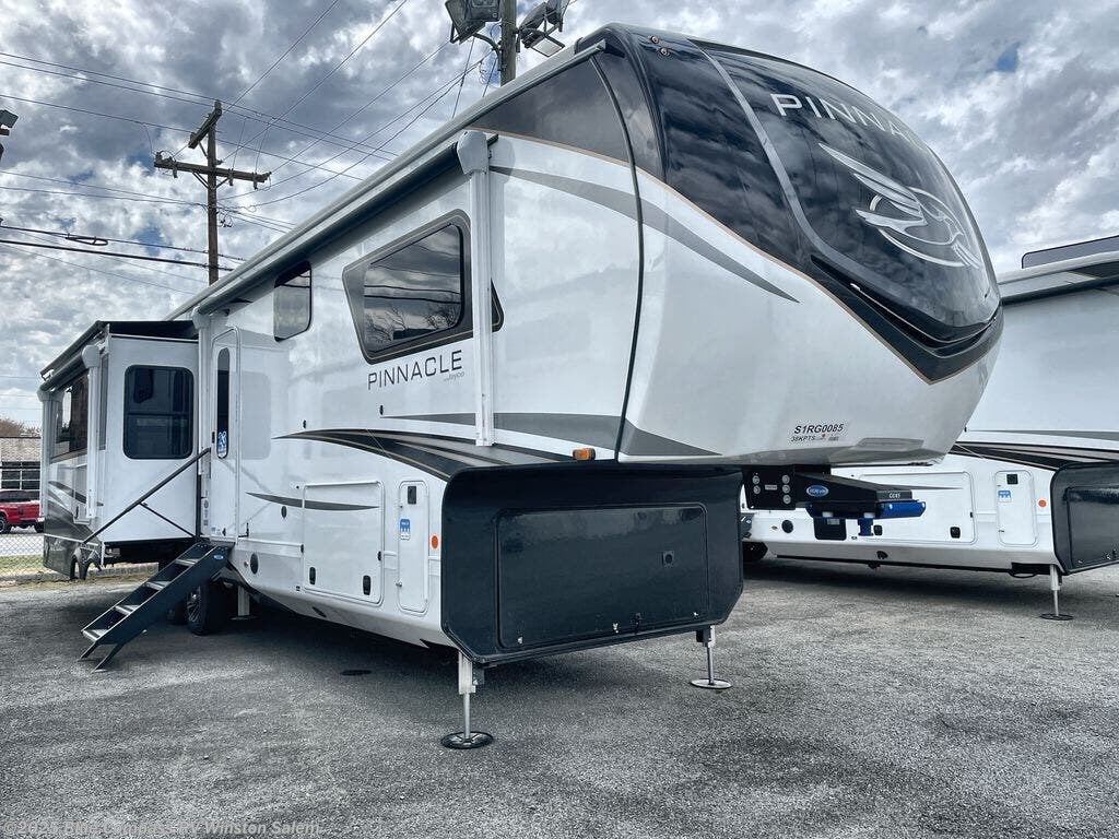 Contact us now about this 2025 Jayco Pinnacle 38KPTS! 2025 Pinnacle 38KPTS by Jayco from Blue Compass RV Winston Salem in Rural Hall, North Carolina