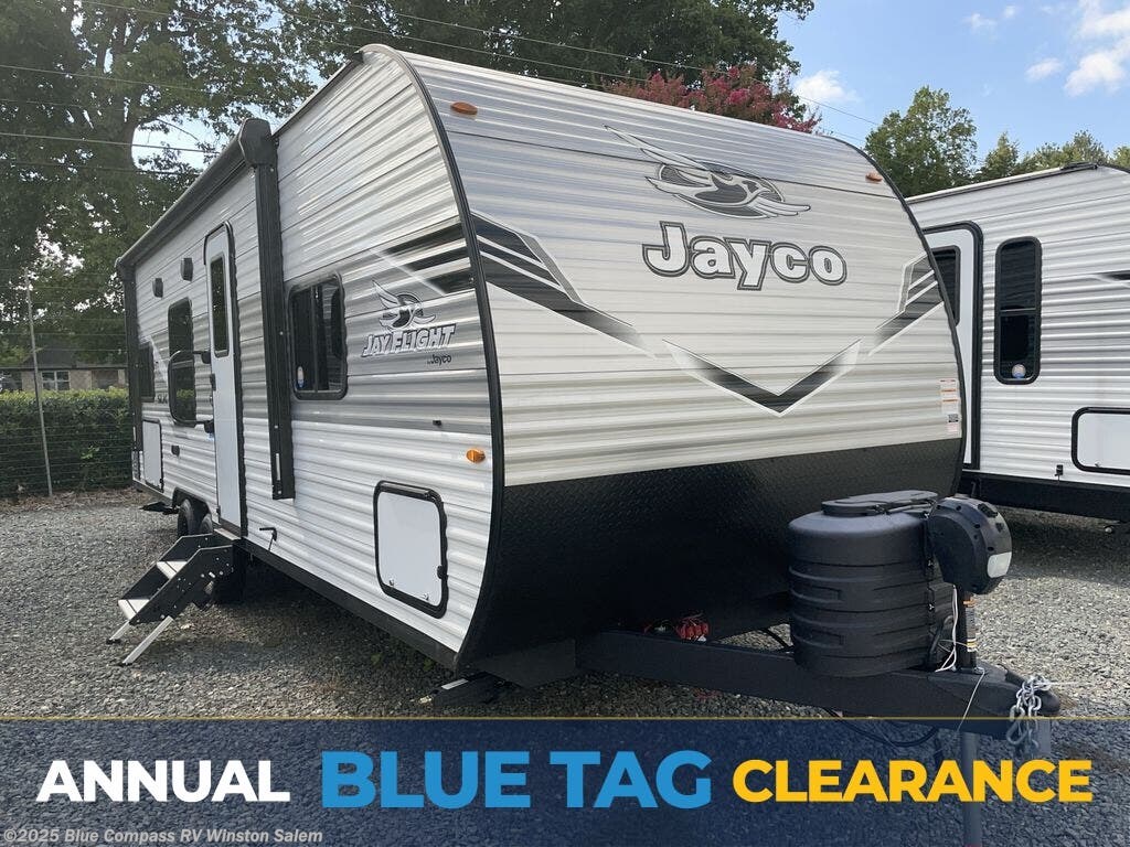 Email now about this 2026 Jayco Jay Flight SLX 260BH! New 2026 Jayco Jay Flight SLX 260BH available in Rural Hall, North Carolina