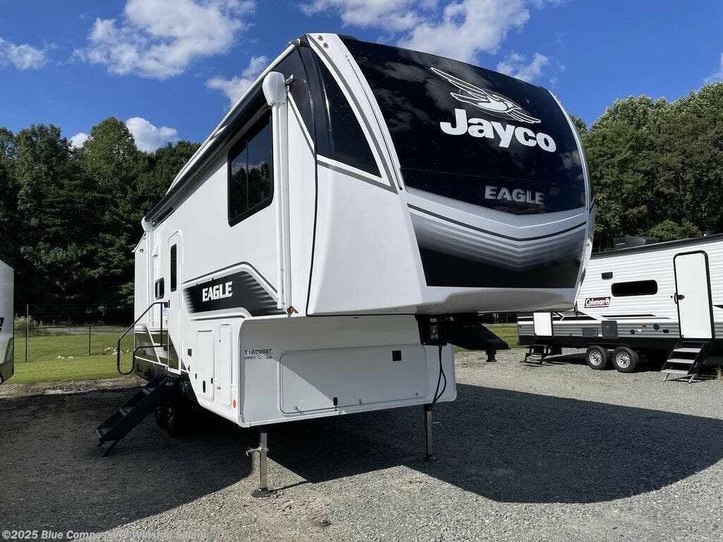 Contact us now about this 2026 Jayco Eagle HT 26REC! 2026 Eagle HT 26REC by Jayco from Blue Compass RV Winston Salem in Rural Hall, North Carolina