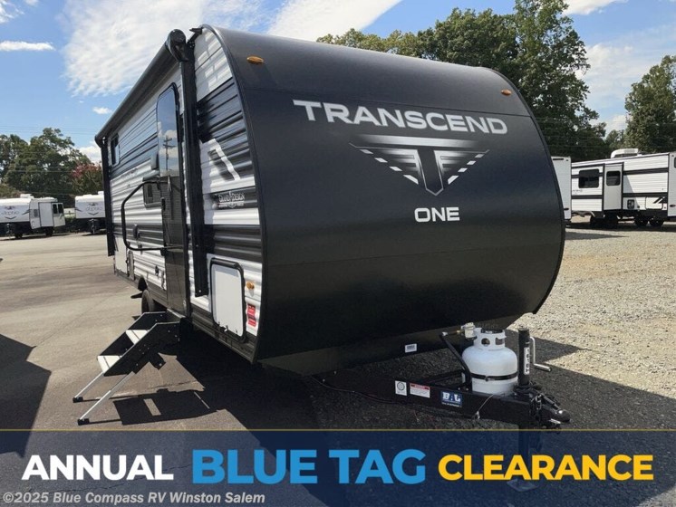 Email now about this 2026 Grand Design Transcend One 161BH! New 2026 Grand Design Transcend One 161BH available in Rural Hall, North Carolina