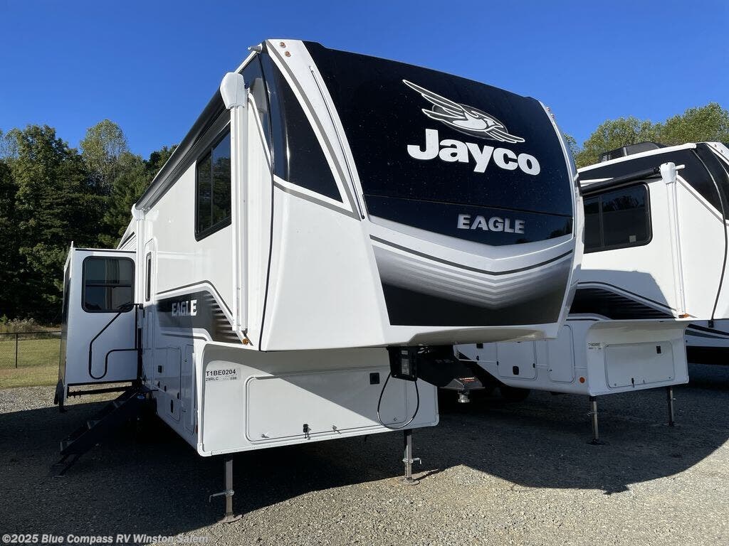 Contact us now about this 2026 Jayco Eagle HT 29RLC! 2026 Eagle HT 29RLC by Jayco from Blue Compass RV Winston Salem in Rural Hall, North Carolina