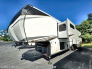 New 2026 Jayco Pinnacle 36FBTS available in Rural Hall, North Carolina