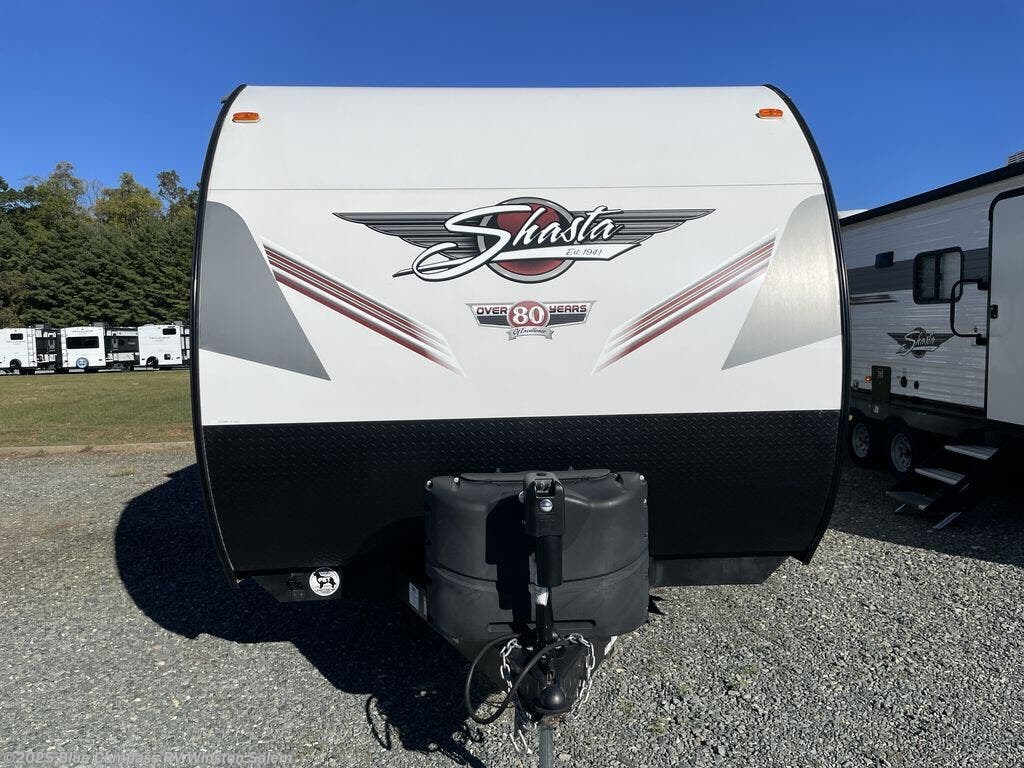 Used 2022 Shasta Shasta 25RS available in Rural Hall, North Carolina