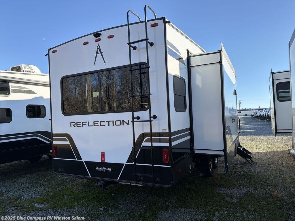 New 2026 Grand Design Reflection 100 Series 28RL available in Rural Hall, North Carolina