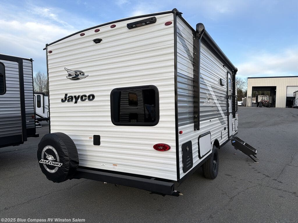 New 2026 Jayco Jay Flight SLX 197MB available in Rural Hall, North Carolina