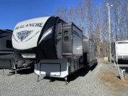 Used 2020 Keystone Avalanche 396BH available in Rural Hall, North Carolina