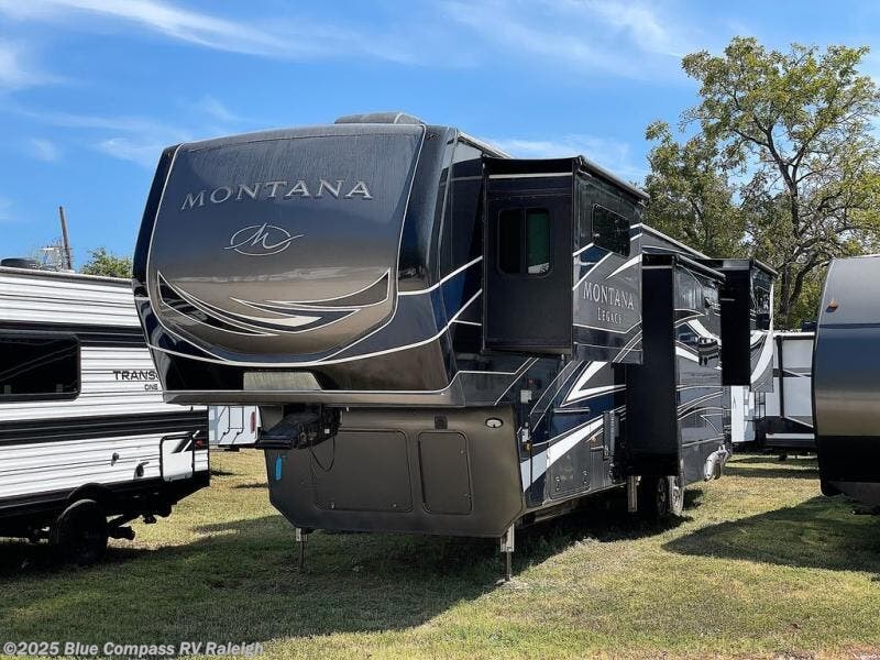 Used 2021 Keystone Montana 3791RD available in Raleigh, North Carolina