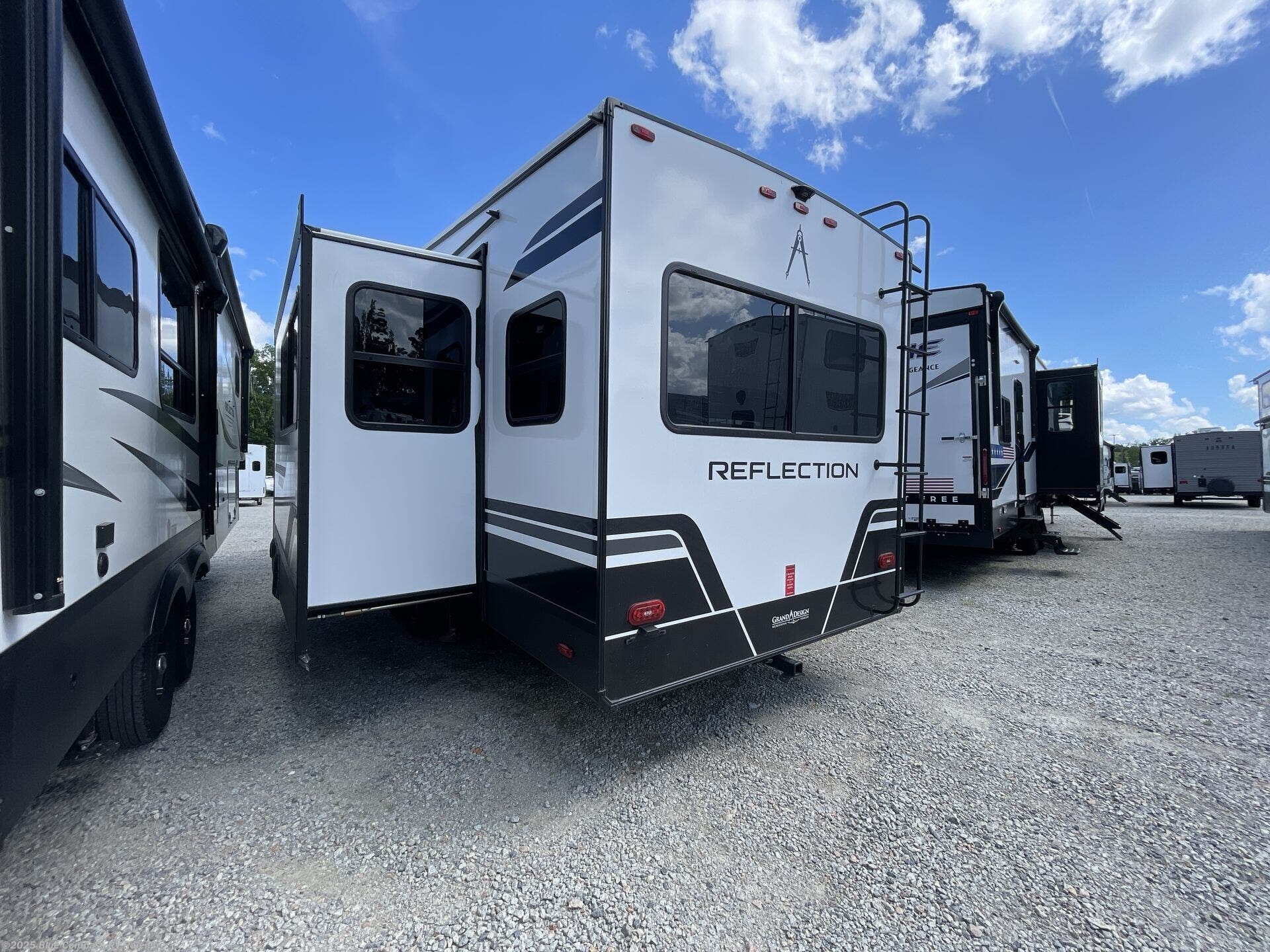 New 2026 Grand Design Reflection 150 Series 260RD available in Raleigh, North Carolina