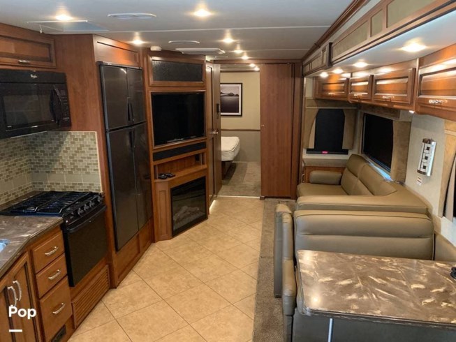 2015 Fleetwood Bounder 33 C - Used Class A For Sale by Pop RVs in Dania Beach, Florida