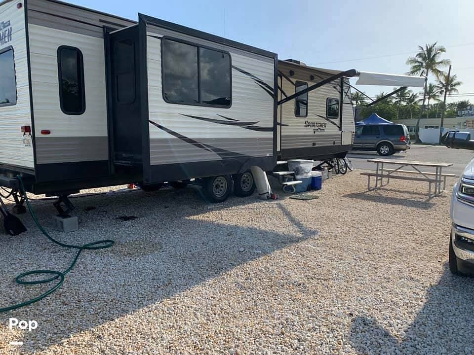 Contact us now about this 2017 K-Z Sportsmen 322IK! 2017 Sportsmen 322IK by K-Z from Pop RVs in Key Largo, Florida