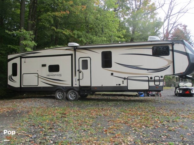 2017 Forest River Salem Hemisphere Lite 368RLBHK - Used Fifth Wheel For Sale by Pop RVs in Holland, New York