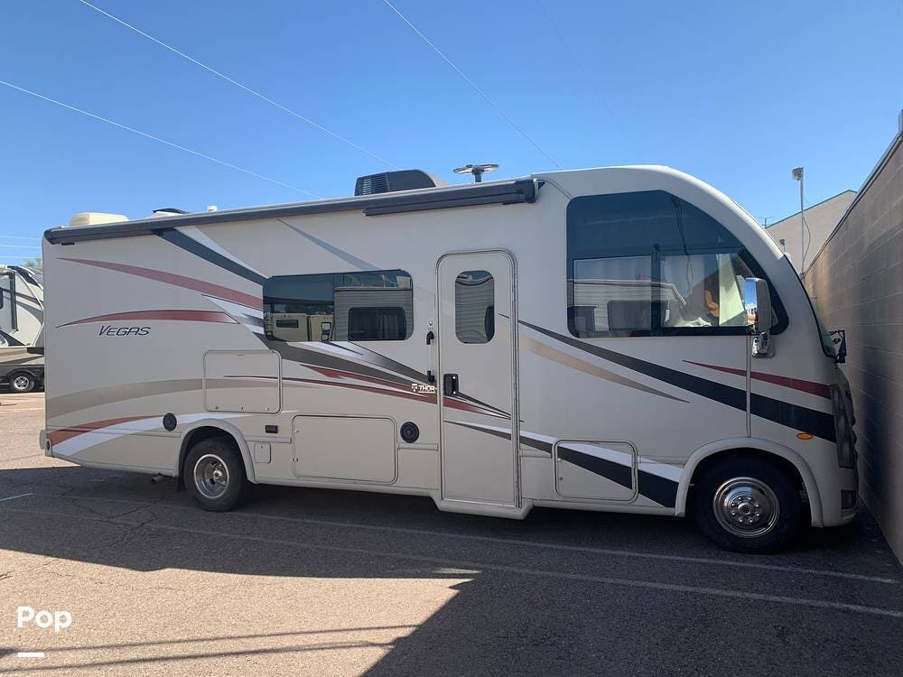 Contact us now about this 2018 Thor Motor Coach Vegas 25.3! 2018 Vegas 25.3 by Thor Motor Coach from Pop RVs in Mesa, Arizona