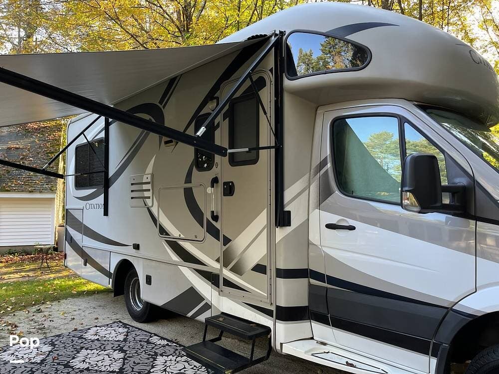 Call now about this 2014 Thor Motor Coach Citation 24ST! 2014 Thor Motor Coach Citation 24ST - Used Class C For Sale by Pop RVs in Crystal River, Florida features Generator, Slideout, Air Conditioning, Leveling Jacks, Awning