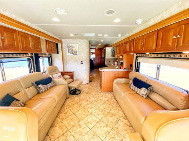 2011 Meridian 34Y by Itasca from Pop RVs in Tallulah, Louisiana