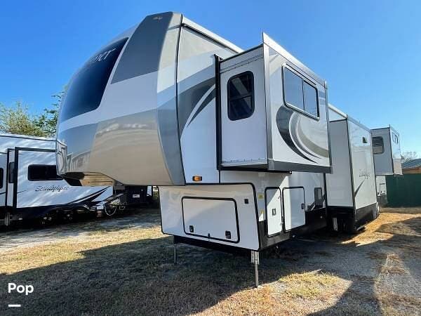 2022 Forest River Sandpiper 391FLRB - Used Fifth Wheel For Sale by Pop RVs in Laplace, Louisiana