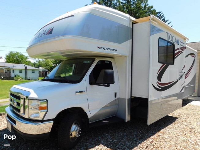 2009 Fleetwood Tioga 31M - Used Class C For Sale by Pop RVs in Marshallville, Ohio