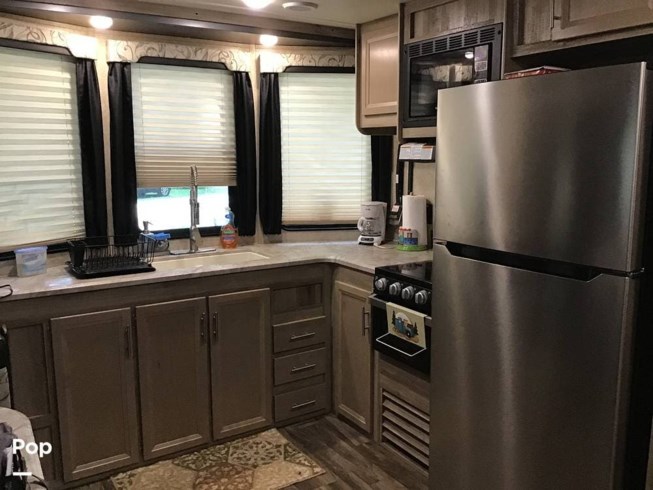 2020 Catalina 39 FKTS by Coachmen from Pop RVs in Copake, New York