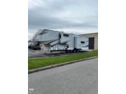 Contact us now about this 2021 Alliance RV Paradigm 370FB! 2021 Paradigm 370FB by Alliance RV from Pop RVs in Eastlake, Ohio