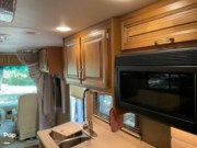 Contact us now about this 2013 Holiday Rambler Vacationer 34SBD! 2013 Vacationer 34SBD by Holiday Rambler from Pop RVs in Hollister, Missouri