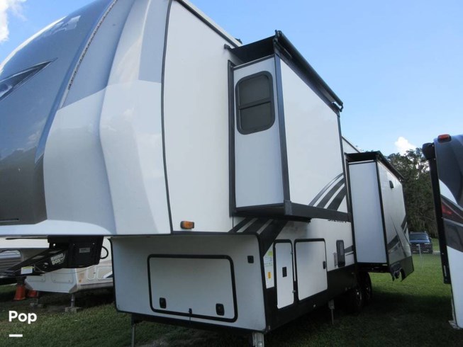 2021 Sierra 321RL by Forest River from Pop RVs in Thonotosassa, Florida
