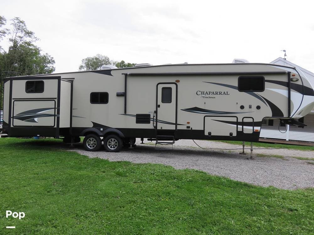 Contact us now about this 2017 Coachmen Chaparral 372QBH! 2017 Chaparral 372QBH by Coachmen from Pop RVs in East Berlin, Connecticut