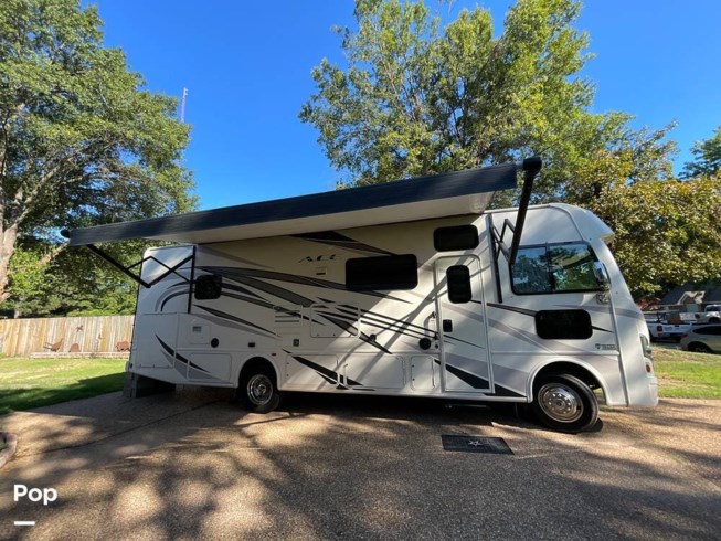2018 Thor Motor Coach A.C.E. 30.3 - Used Class A For Sale by Pop RVs in Wake Village, Texas