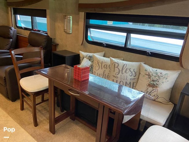 2015 Fleetwood Expedition 38K - Used Diesel Pusher For Sale by Pop RVs in Boynton Beach, Florida