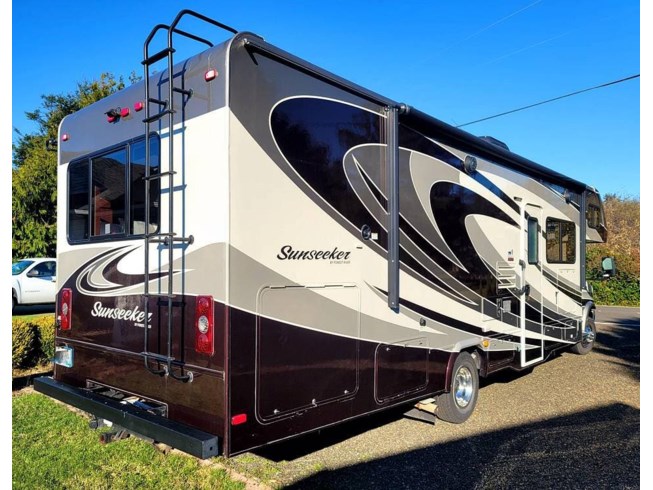2017 Sunseeker 3050S by Forest River from Pop RVs in Ocean Shores, Washington