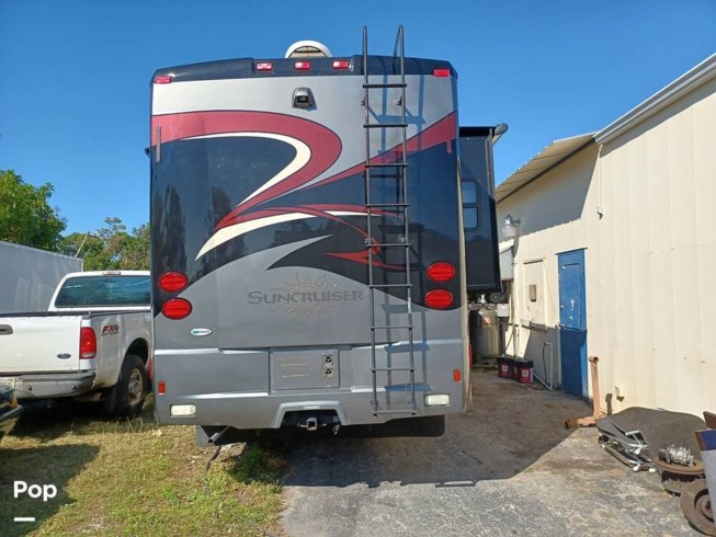 2011 Itasca Suncruiser 37F - Used Class A For Sale by Pop RVs in Fort Myers, Florida