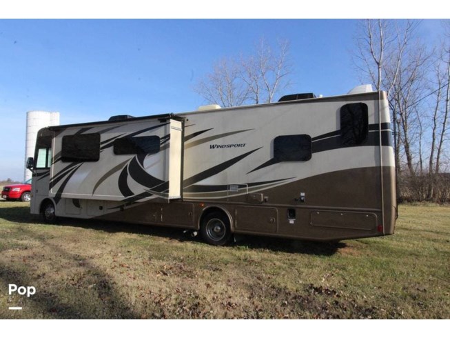 2017 Windsport 35C by Thor Motor Coach from Pop RVs in Grove City, Ohio