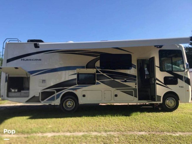 2022 Thor Motor Coach Hurricane 29M - Used Class A For Sale by Pop RVs in Live Oak, Florida