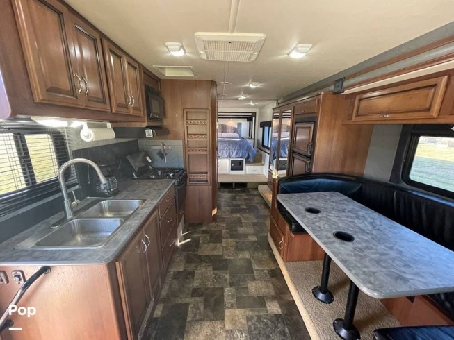 2014 Fleetwood Storm 28F - Used Class A For Sale by Pop RVs in Fairland, Indiana