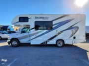 Call now about this 2022 Thor Motor Coach Freedom Elite 22 HE! 2022 Thor Motor Coach Freedom Elite 22 HE - Used Class C For Sale by Pop RVs in Carrolton, Texas features Air Conditioning, Awning, Generator