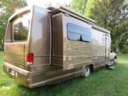 Contact us now about this 2006 Dynamax Corp Isata IF310! 2006 Isata IF310 by Dynamax Corp from Pop RVs in Windsor, Connecticut