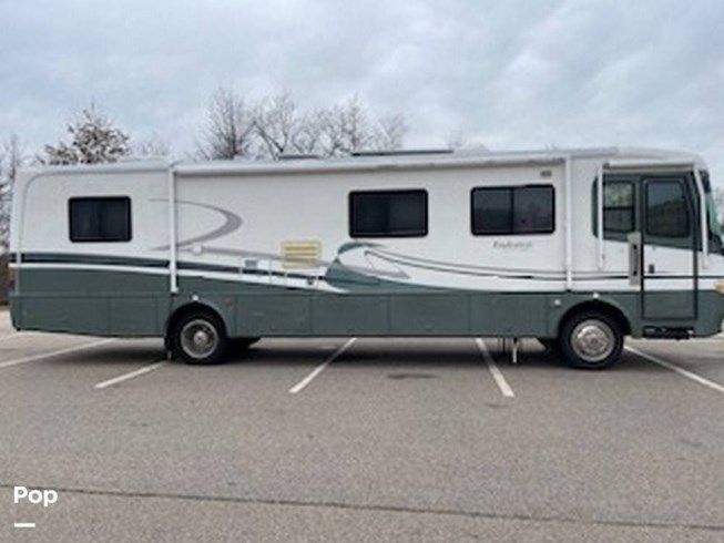 1998 Endeavor 37WDS by Holiday Rambler from Pop RVs in Groton, Connecticut
