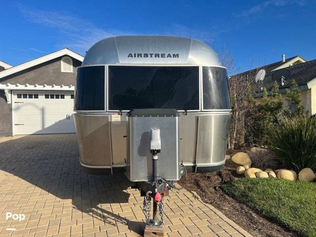 2016 Airstream Classic 30 Twin - Used Travel Trailer For Sale by Pop RVs in Camarillo, California