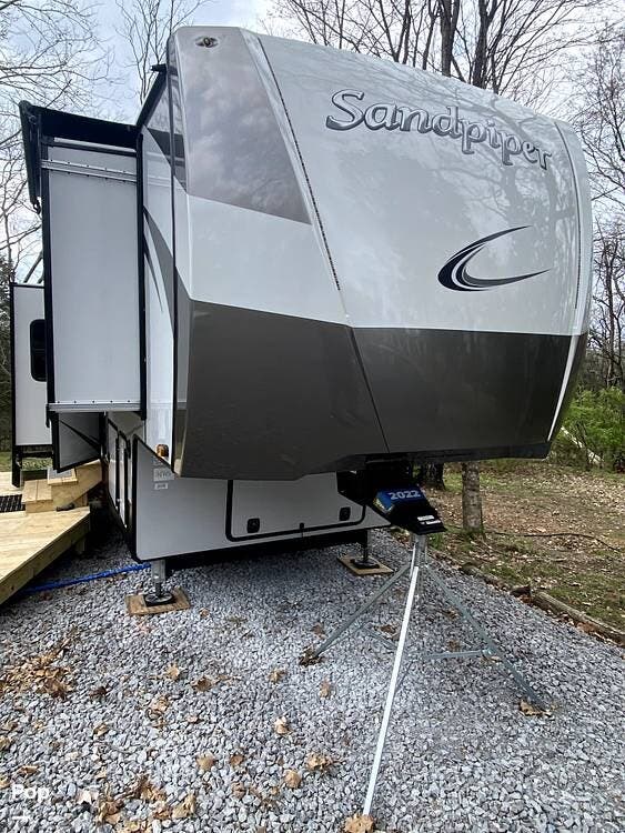 Contact us now about this 2022 Forest River Sandpiper 38FKOK! 2022 Sandpiper 38FKOK by Forest River from Pop RVs in Smyrna, Tennessee