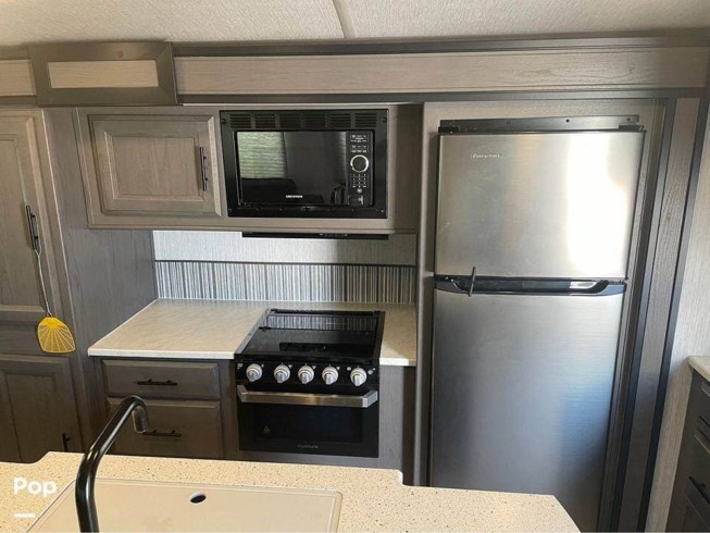 2020 Cruiser RV Fun Finder 29RS - Used Travel Trailer For Sale by Pop RVs in Killeen, Texas