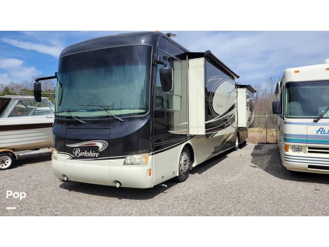 2014 Forest River Berkshire 400QL - Used Diesel Pusher For Sale by Pop RVs in Huntsville, Tennessee