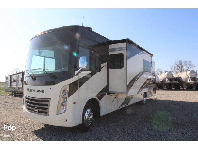 2022 Thor Motor Coach Hurricane 34R - Used Class A For Sale by Pop RVs in Hamilton, Ohio