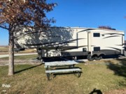 Call now about this 2018 Keystone Montana 3810MS! 2018 Keystone Montana 3810MS - Used Fifth Wheel For Sale by Pop RVs in Milan, Minnesota features Air Conditioning, Awning, Slideout