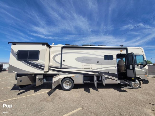 2013 Bounder 33C by Fleetwood from Pop RVs in Albuquerque, New Mexico