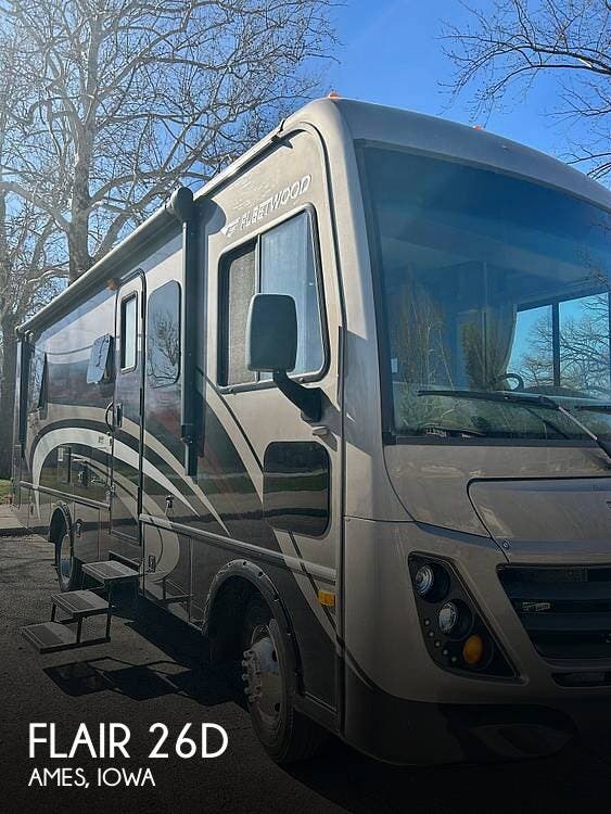 Email now about this 2016 Fleetwood Flair 26D! Used 2016 Fleetwood Flair 26D available in Ames, Iowa