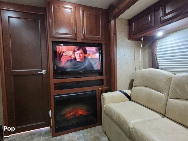 2013 Challenger 37DT by Thor Motor Coach from Pop RVs in Vancouver, Washington