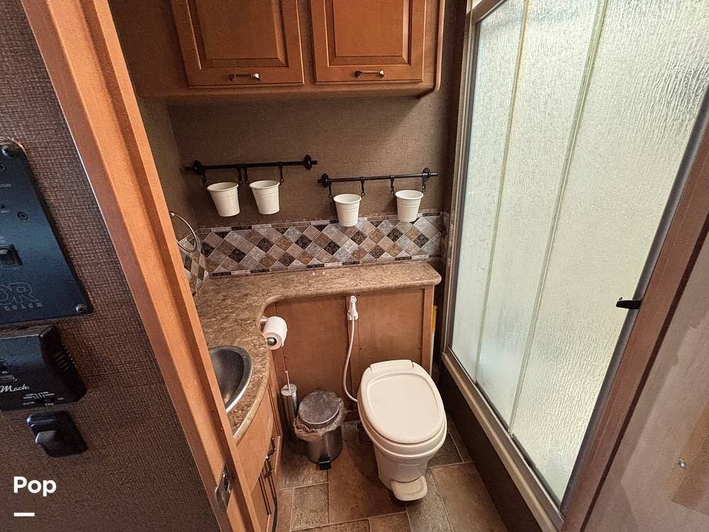 Used 2016 Thor Motor Coach Hurricane 34J available in Winter Garden, Florida